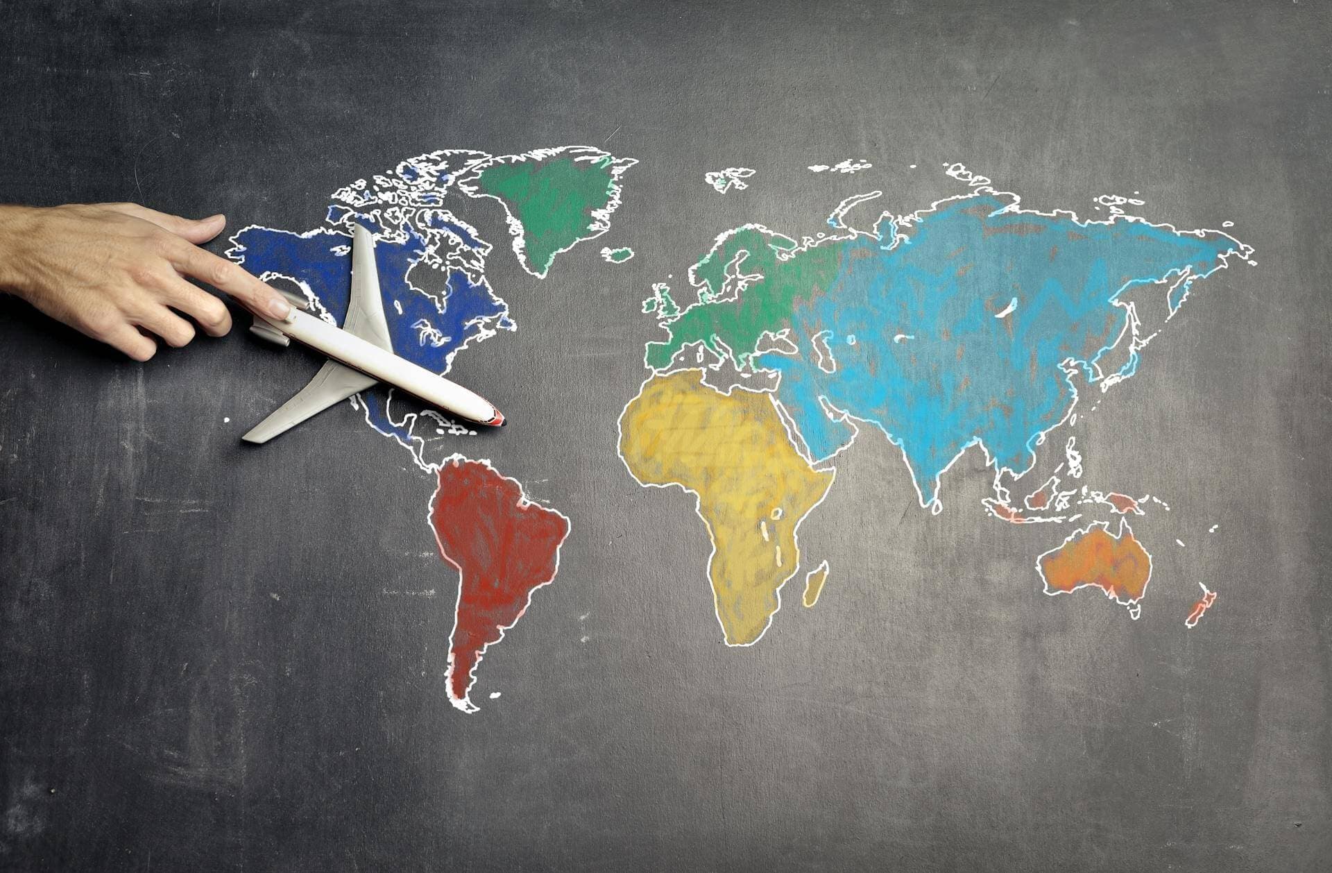 A Guide to Traveling Safely Post-Pandemic